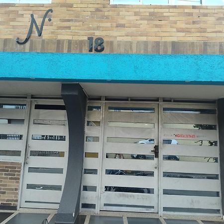 Hotel Edificio Niza80 Ibague, Acceso Digital Cerca Parque Deportivo Esterno foto