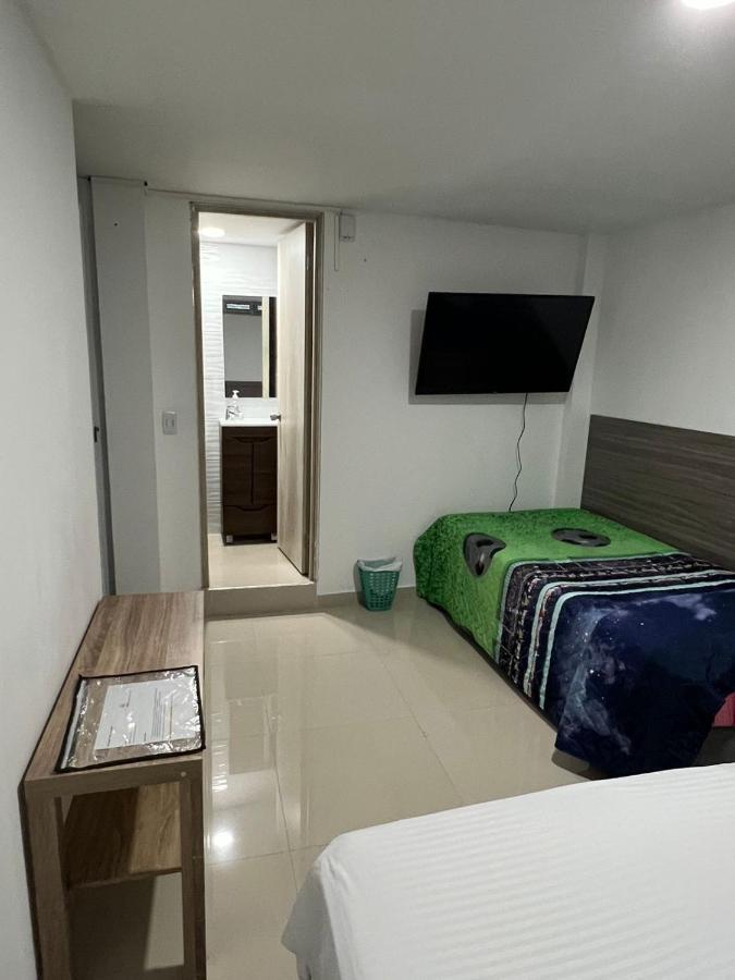 Hotel Edificio Niza80 Ibague, Acceso Digital Cerca Parque Deportivo Esterno foto