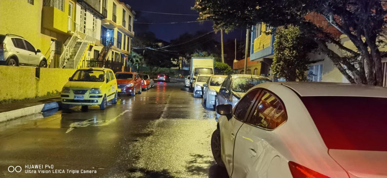 Hotel Edificio Niza80 Ibague, Acceso Digital Cerca Parque Deportivo Esterno foto