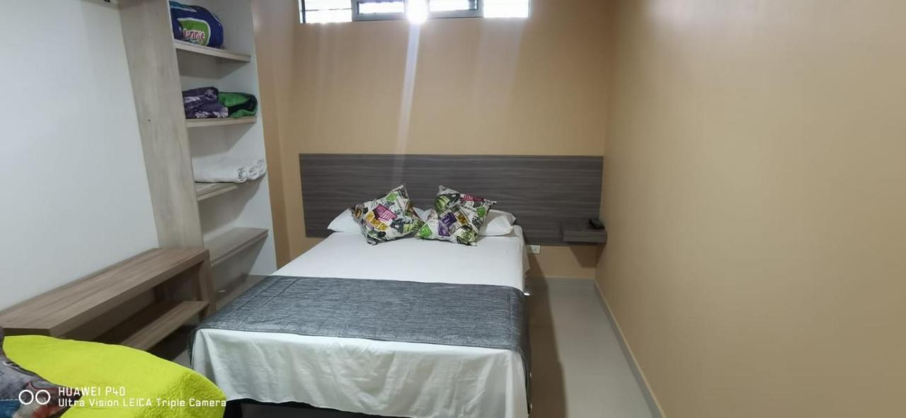 Hotel Edificio Niza80 Ibague, Acceso Digital Cerca Parque Deportivo Esterno foto