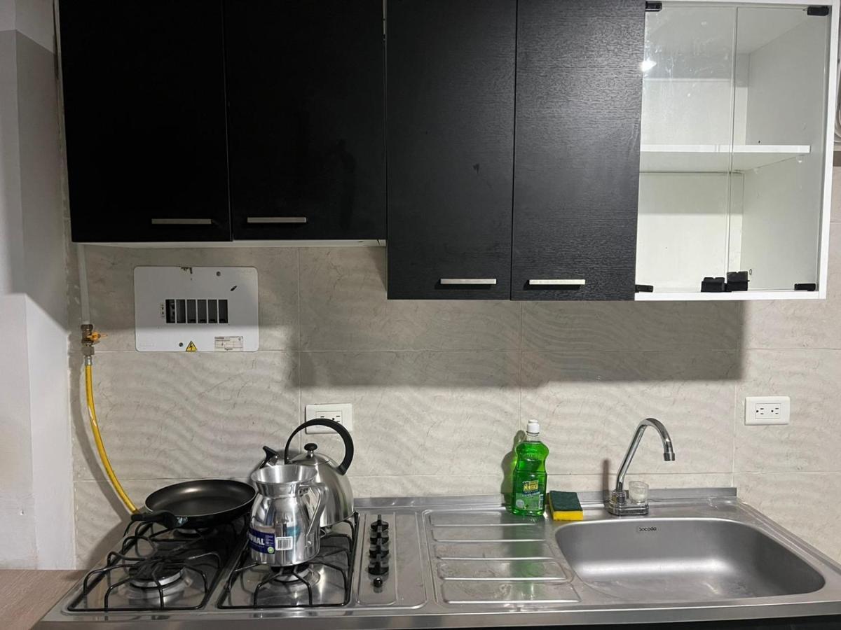 Hotel Edificio Niza80 Ibague, Acceso Digital Cerca Parque Deportivo Esterno foto